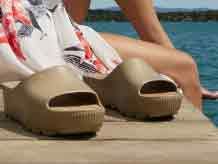 Women's flip-flops and sandals