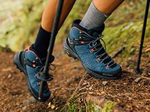 Men's hiking and trekking shoes
