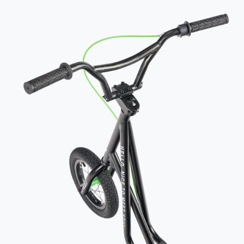 Meteor Yello scooter black