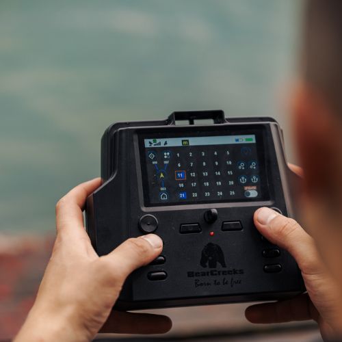 BearCreeks iPilot40 bait boat with GPS Autopilot System + BC202 fishfinder black IPILOT40.BLACK