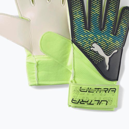 PUMA goalkeeper's gloves Ultra Grip 4 RC black-green 041817 01