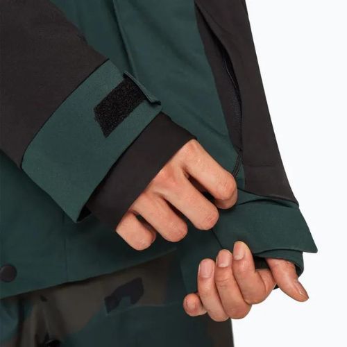 Oakley TNP TBT Insulated men's snowboard jacket green FOA403653