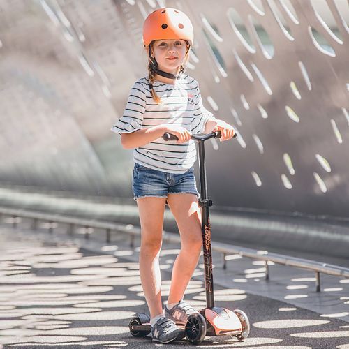 Scoot & Ride Highwaykick 5 LED balance tricycle orange 96436