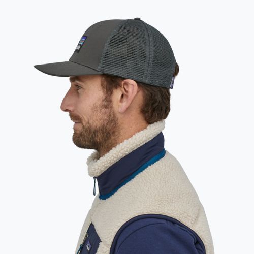 Patagonia P-6 Logo Trucker cap forge grey