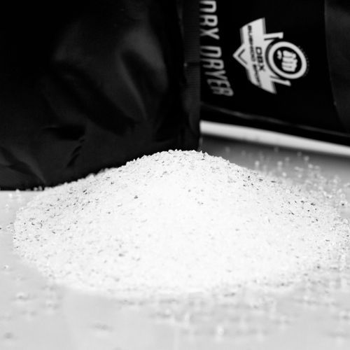 Boxing glove air freshener-dryer DBX BUSHIDO DRYER2 2 pcs. black