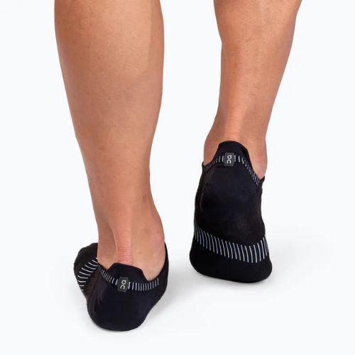 Men's On Ultralight Low black/white running socks