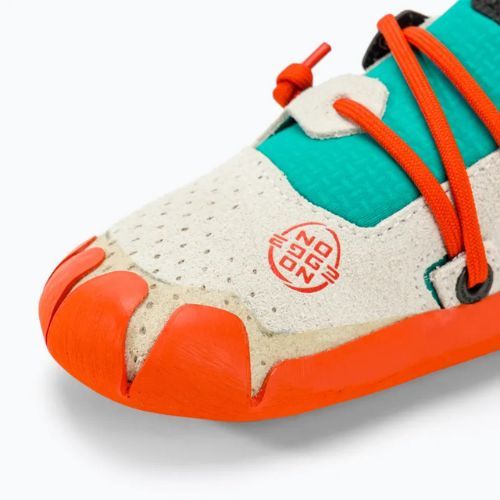La Sportiva Gripit chalk children's climbing shoe