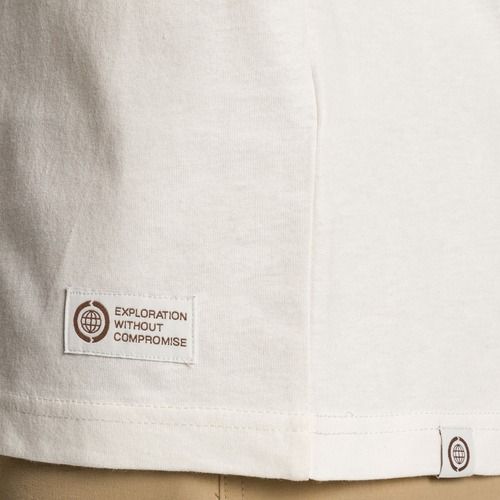 The North Face Berkeley California white dune/optic emeral men's t-shirt