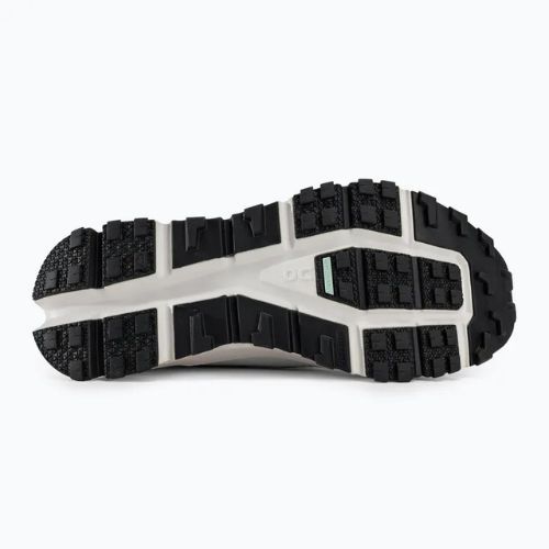 Women's On Cloudultra black/white running shoes