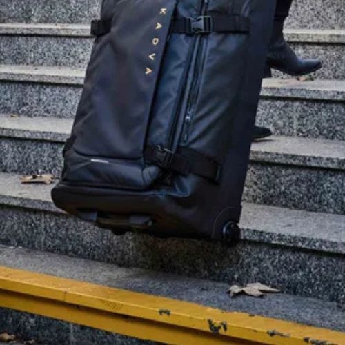 Large travel suitcase KADVA Lazio 102 l black