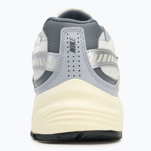 Nike Initiator men's running shoes light bone/coconut milk/ metallic silver/smoke grey