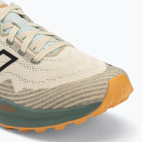 Women's running shoes New Balance FuelCell Venym calcium