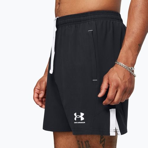 Men's football shorts Under Armour Challenger Pro Woven black / white