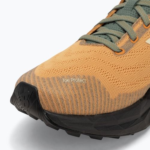 Men's running shoes New Balance FuelCell Venym dried apricot