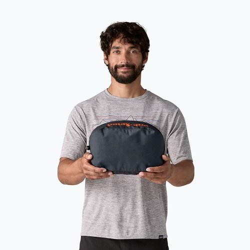 Travel organiser Patagonia Black Hole Cube 6 l smolder blue / amanita red