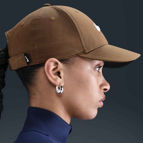Baseball cap Nike Dri-FIT Club mosswood brown/white