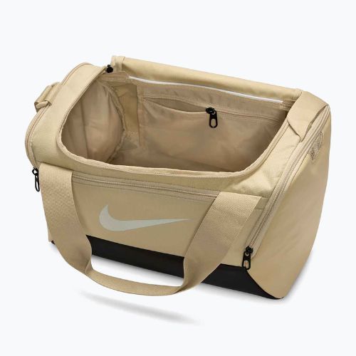 Training bag Nike Brasilia 9.5 Duffle 25 l desert khaki/black/sail