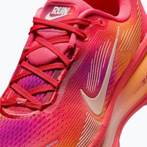 Women's running shoes Nike Vomero 18 SE ember glow/sweet beet/marrakesh/washed coral