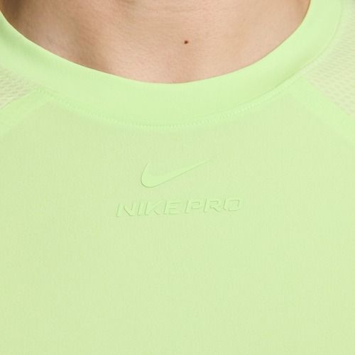 Men's training T-shirt Nike Pro Training Dri-Fit light liquid lime/light liquid lime