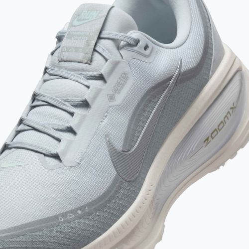 Men's running shoes Nike Vomero 18 GORE-TEX pure platinum/metallic silver