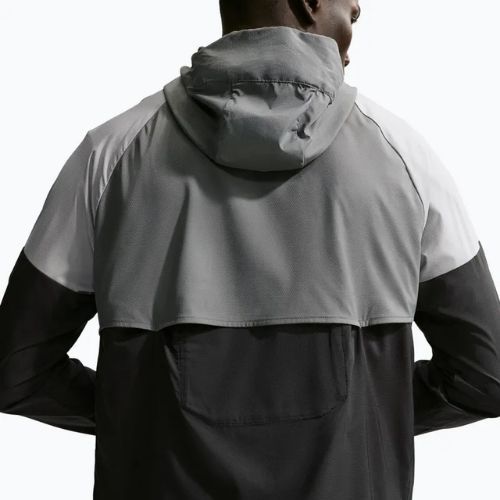 Men's running jacket Nike Impossibly Light Windrunner smoke grey/wolf grey/black