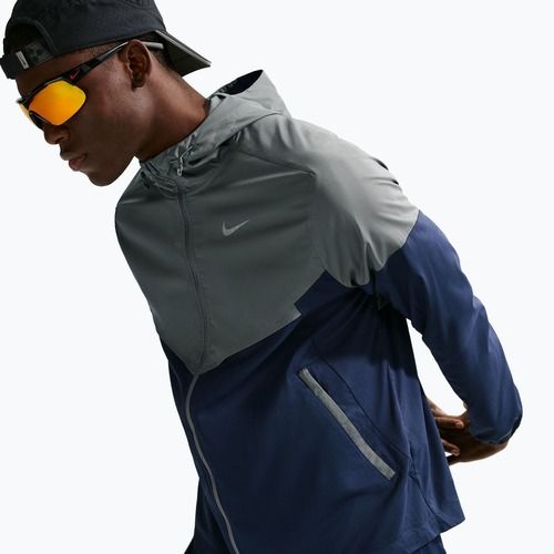 Men's running jacket Nike Impossibly Light Windrunner smoke grey/smoke grey/midnight navy