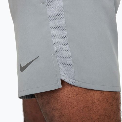Men's shorts Nike Dri-Fit Challenger 5" 2in1 smoke grey/dark smoke grey