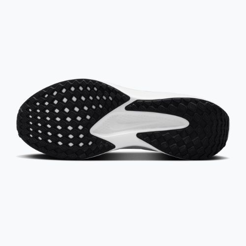 Men's running shoes Nike Quest 6 black/iron grey/white