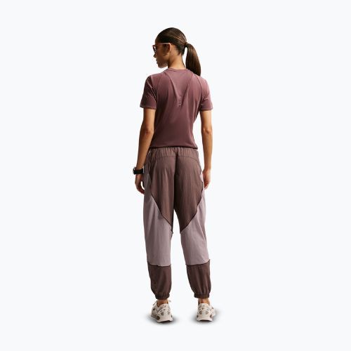Women's running trousers Nike Swift UV Repel Mid-Rise tattoo/light violet ore