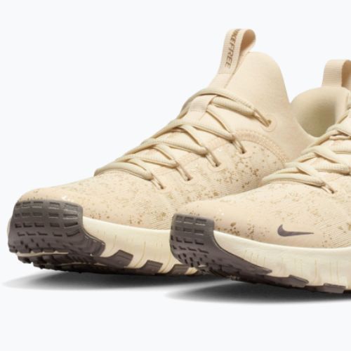 Women's training shoes Nike Flex Train SE light khaki/coconut milk/cave stone