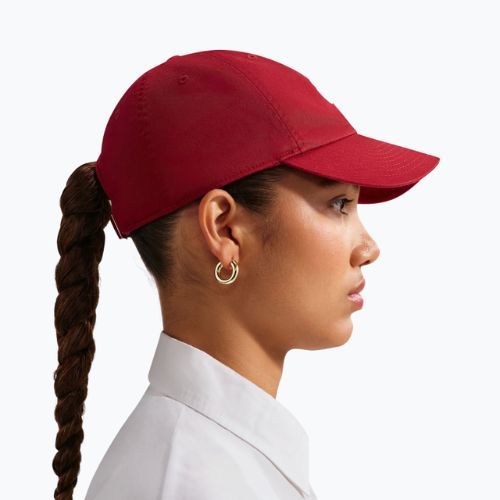 Baseball cap Nike Club Unstructured Futura Wash team crimson/white