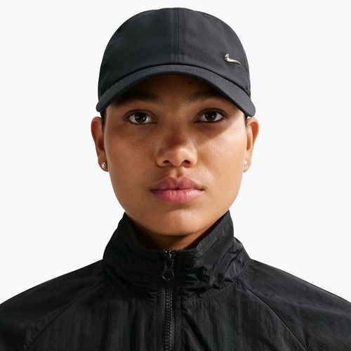 Baseball cap Nike Dri-Fit Club Unstructured Metal Swoosh black/metallic gold