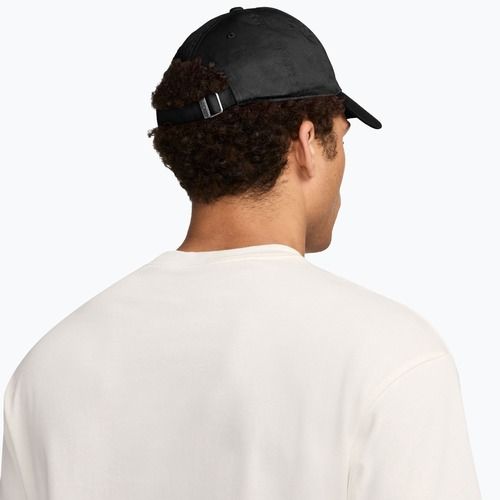 Baseball cap Nike Jordan Club Unstructured Curved-Bill black/white