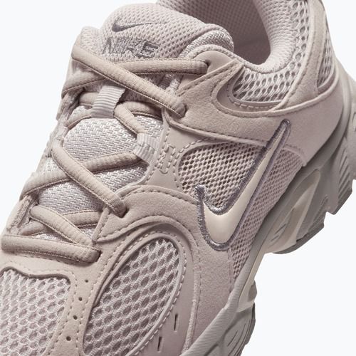 Nike shoes V5 Runner Suede moon particle/light orewood brown