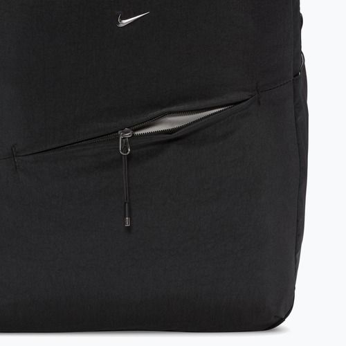 Urban backpack Nike Aura 24 l black/black/gunmetal