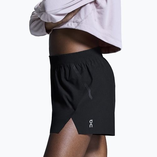 Women's shorts On Train black
