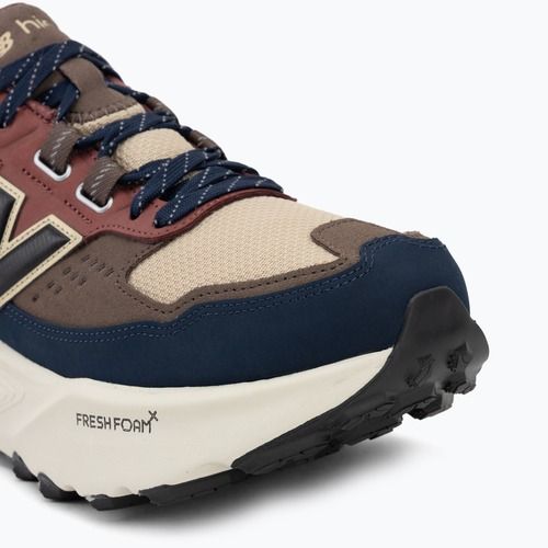 Men's running shoes New Balance Hierro Trek V9 cortado/toasted sesame