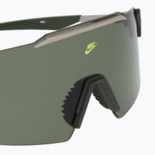 Sunglasses Nike Limitless Shield sequoia/green