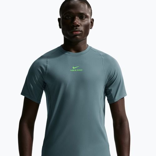 Men's training T-shirt Nike Pro Training Dri-Fit mineral slate/green strike
