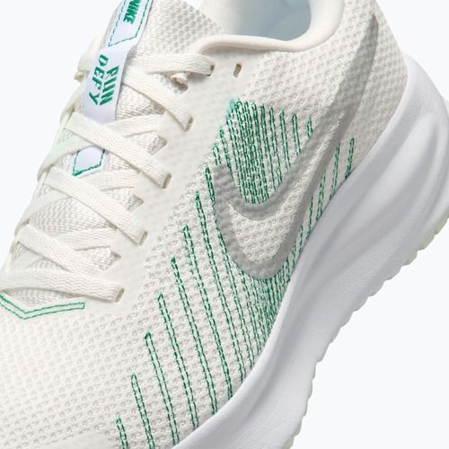 Women's running shoes Nike Run Defy summit white/white/metallic silver