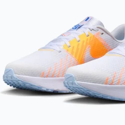 Men's running shoes Nike Run Defy white/topaz gold/blue crystal