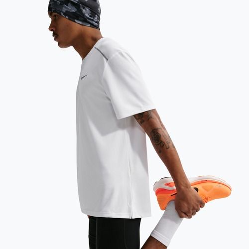 Men's running T-shirt Nike Miler Dri-Fit UV white