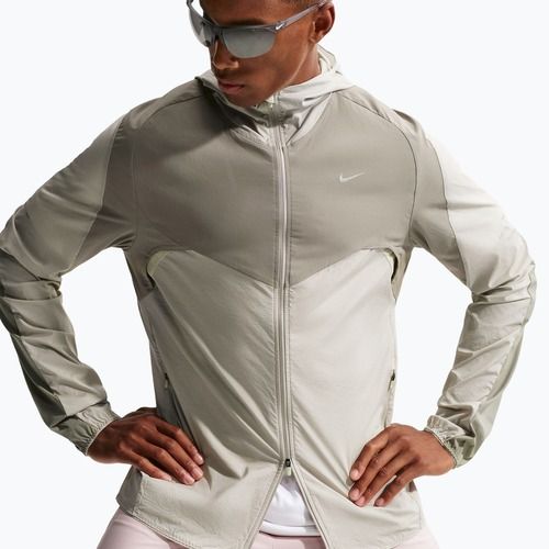Men's running jacket Nike Stride Dri-Fit light army/spruce fog