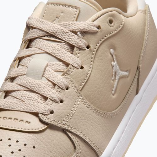 Women's shoes  Jordan Court Connect Low legend light brown/white/pale ivory
