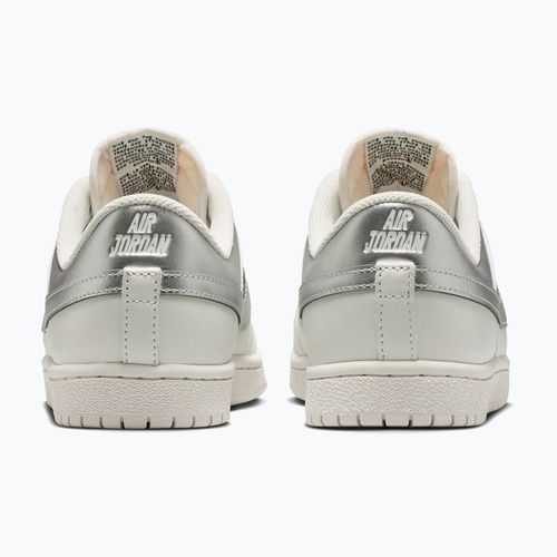 Women's shoes Nike Air Jordan Skyline Low swan/black/metallic silver