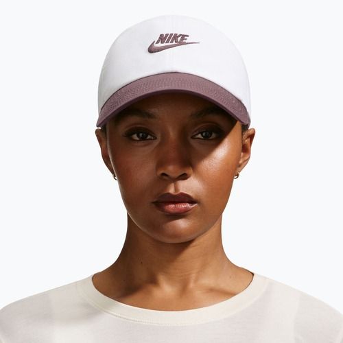 Baseball cap Nike Club Unstructured Futura Wash white/tattoo/tattoo