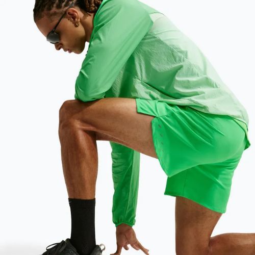 Men's running shorts Nike Stride Dri-Fit 2in1 7" green spark