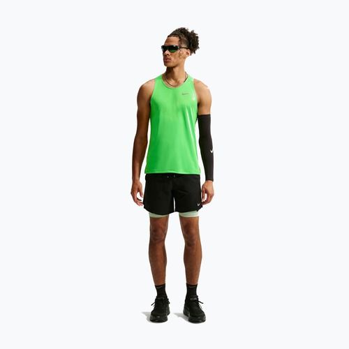 Men's running shirt Nike Stride green spark