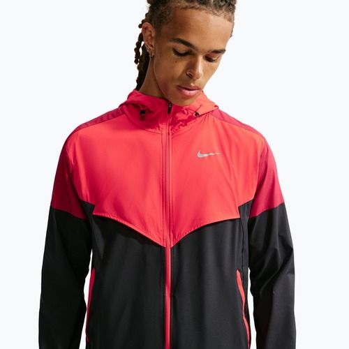 Men's running jacket Nike Impossibly Light Windrunner black/light crimson/tough red