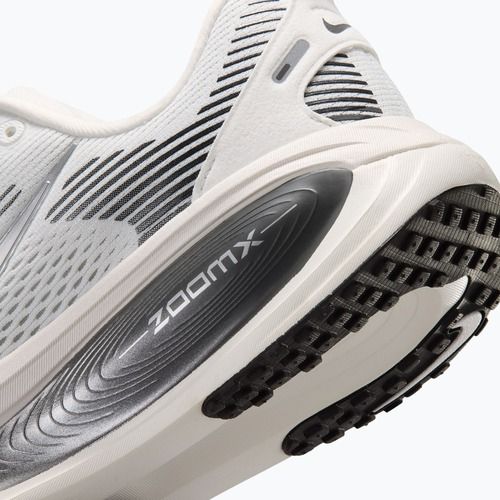 Women's running shoes Nike Vomero 18 summit white/sail/metallic silver